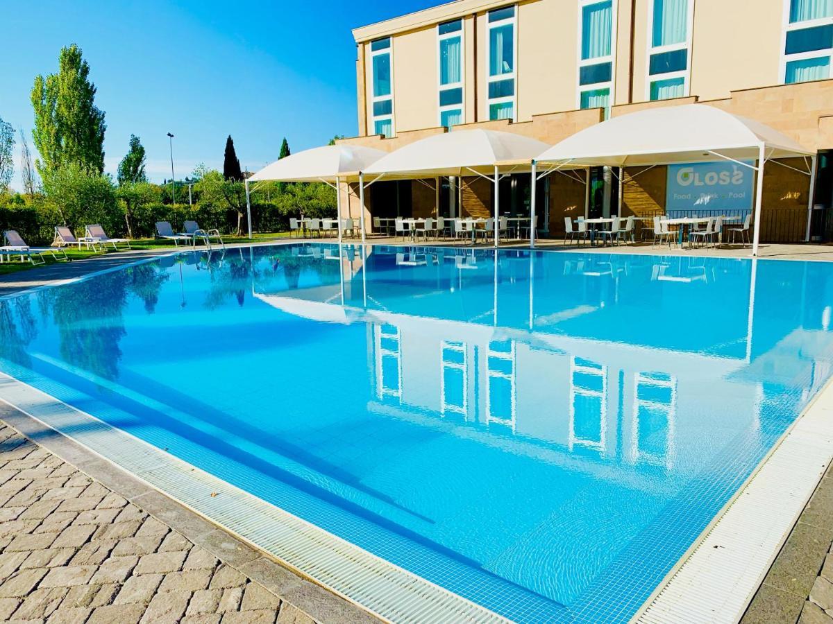 A Point Arezzo Park Hotel Battifolle-Ruscello-Poggiola Bagian luar foto