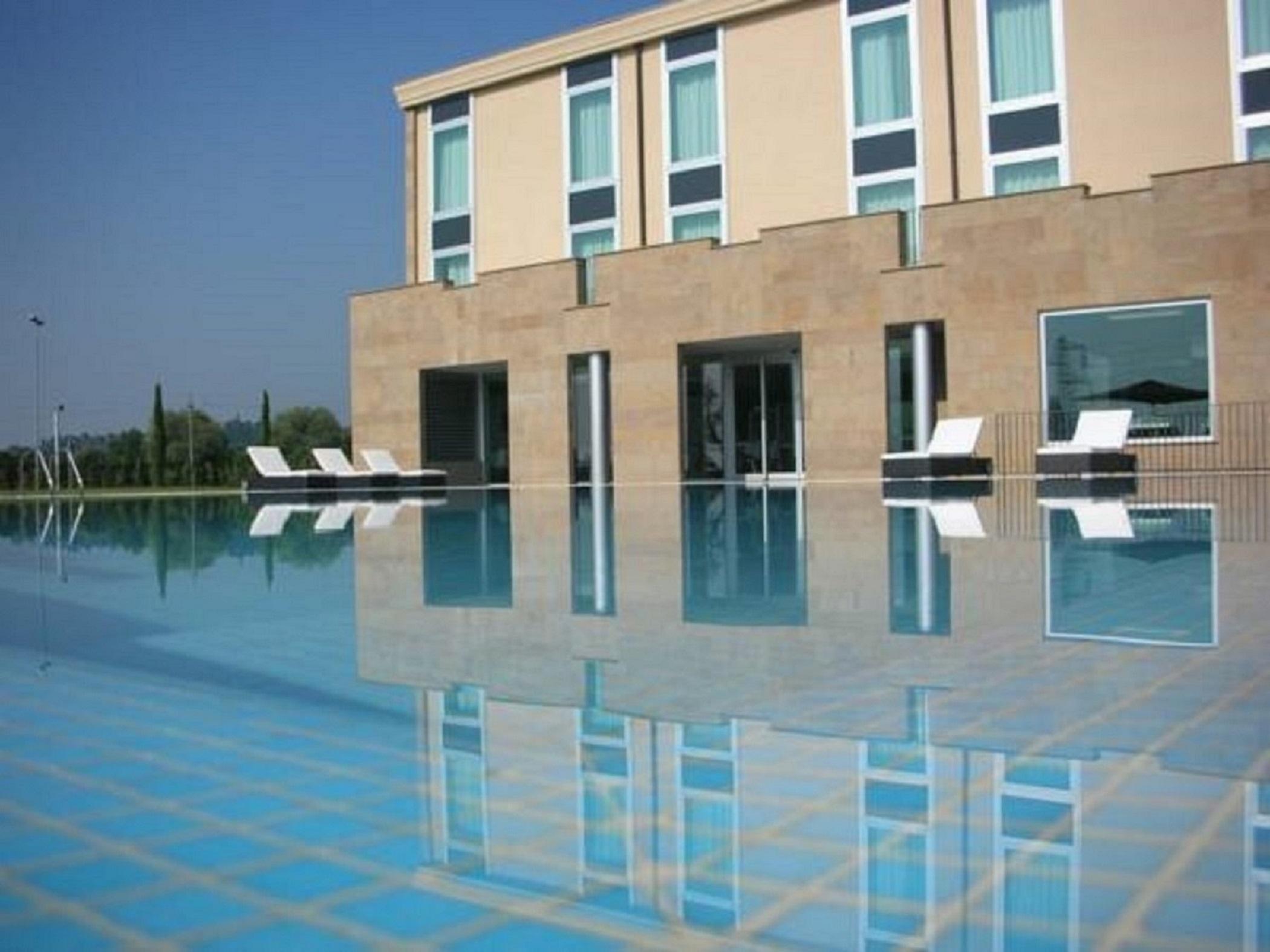 A Point Arezzo Park Hotel Battifolle-Ruscello-Poggiola Bagian luar foto
